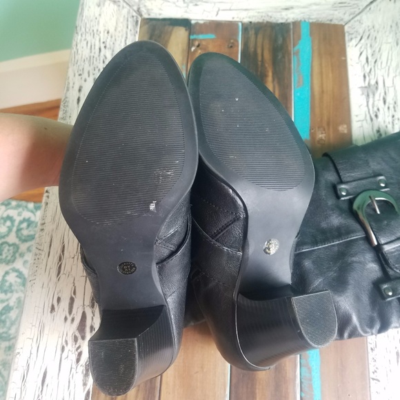 St. John's Bay Tall Black Fall boots size 6.5 - Picture 3 of 6